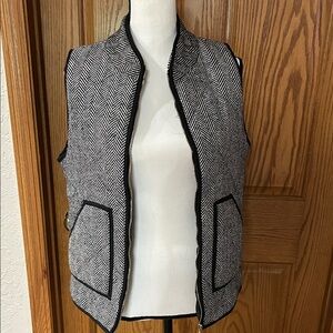 Elegant Black and White Herringbone Women's Vest